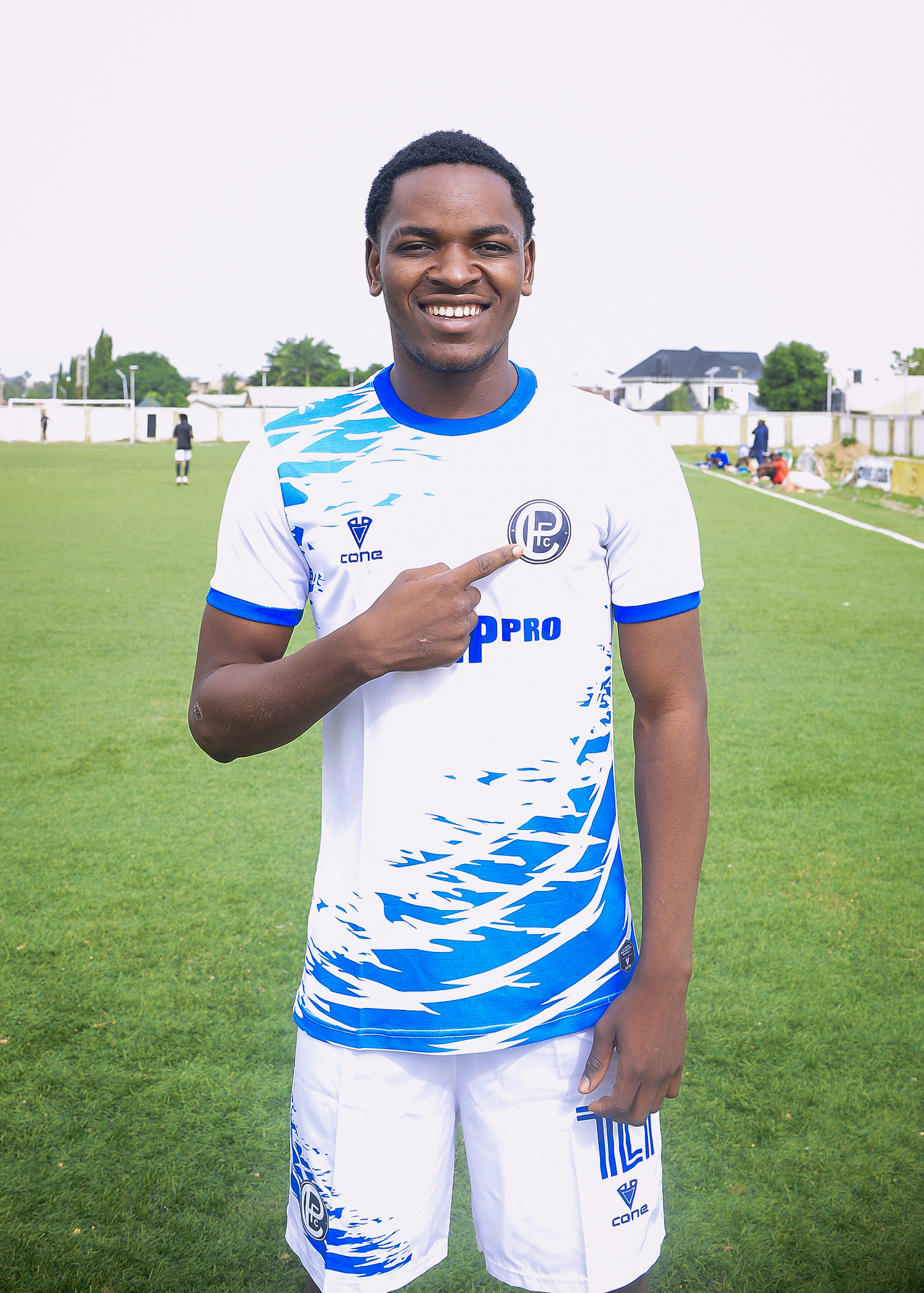You are currently viewing <strong class="sp-player-number">10</strong> Godfrey Joseph